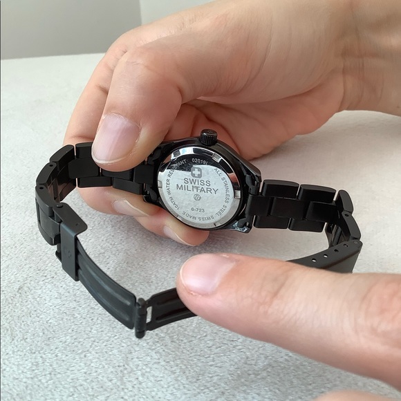 Swiss Military Watch - Picture 7 of 8